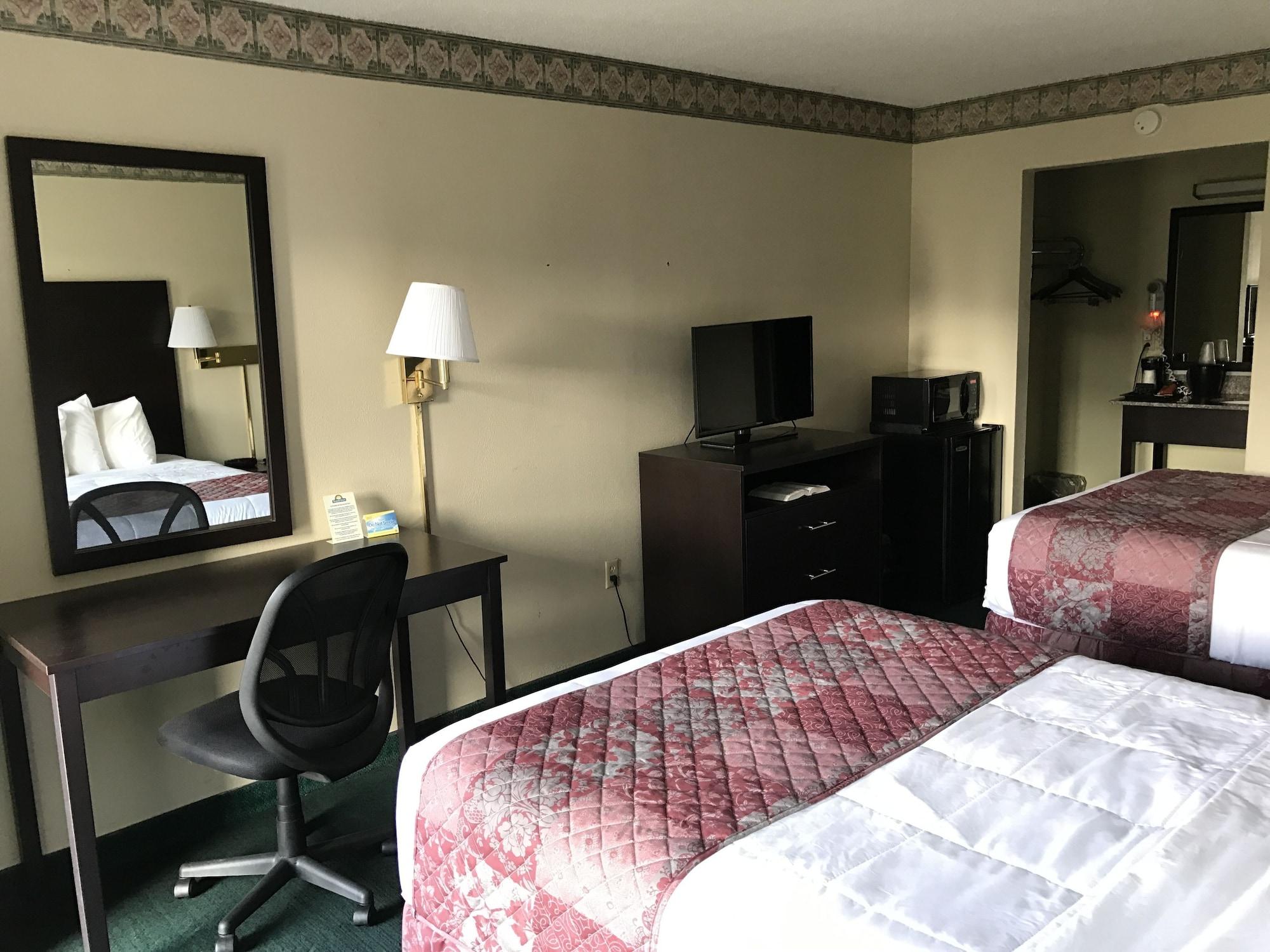 Days Inn By Wyndham Jellico - Tennessee State Line Bagian luar foto
