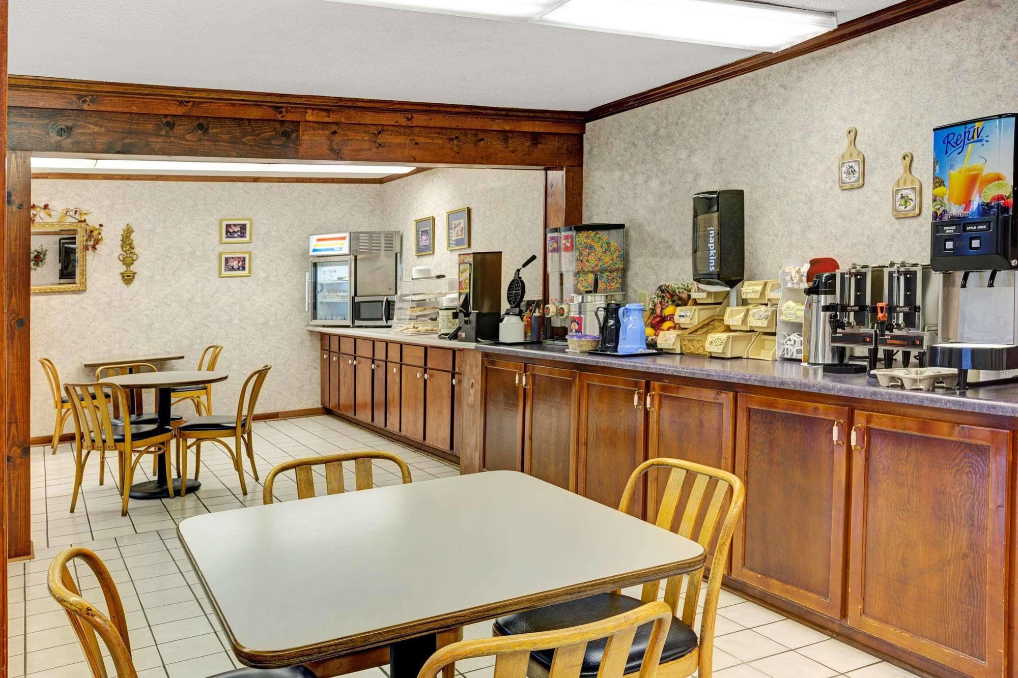 Days Inn By Wyndham Jellico - Tennessee State Line Bagian luar foto