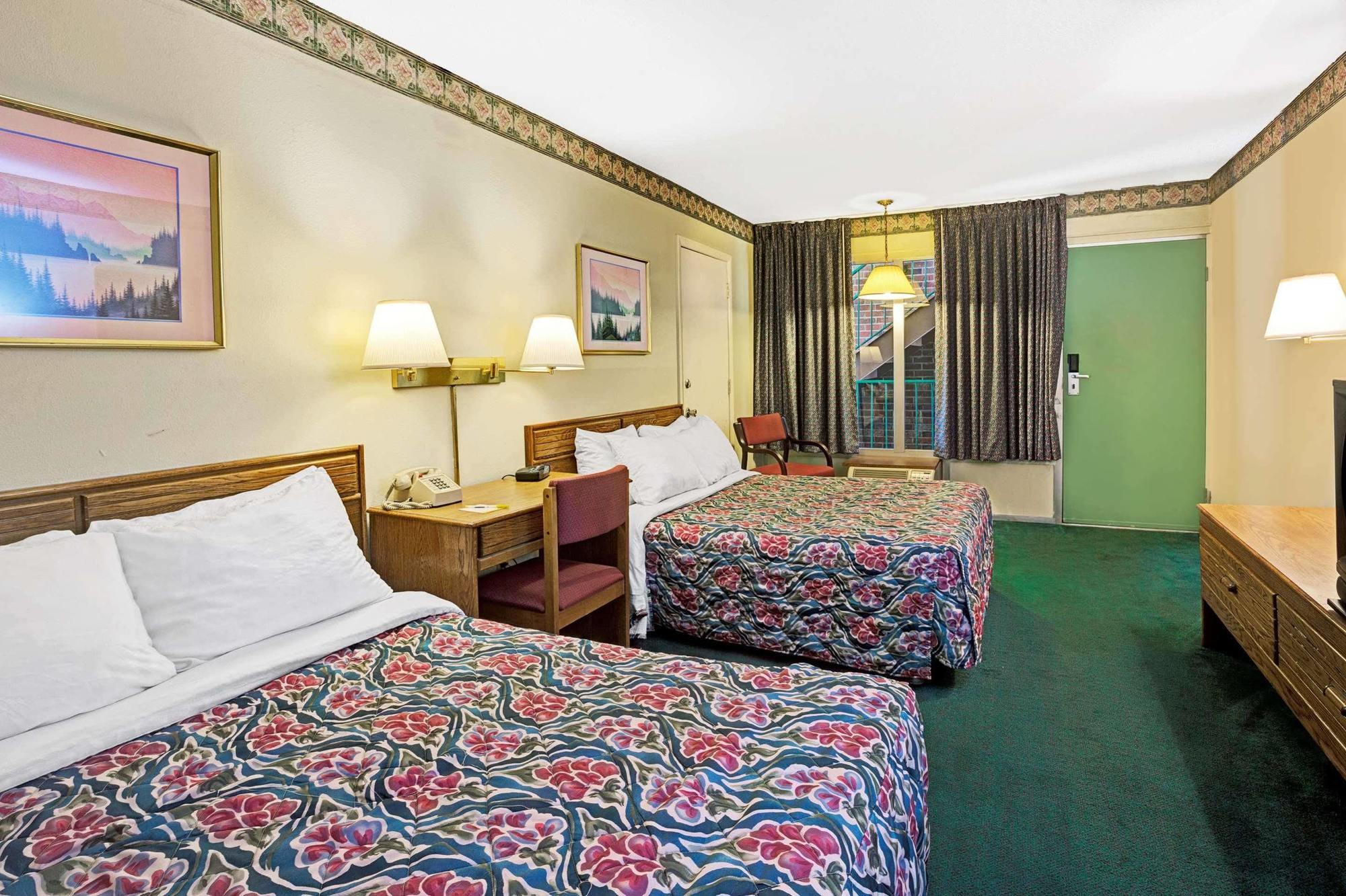 Days Inn By Wyndham Jellico - Tennessee State Line Bagian luar foto