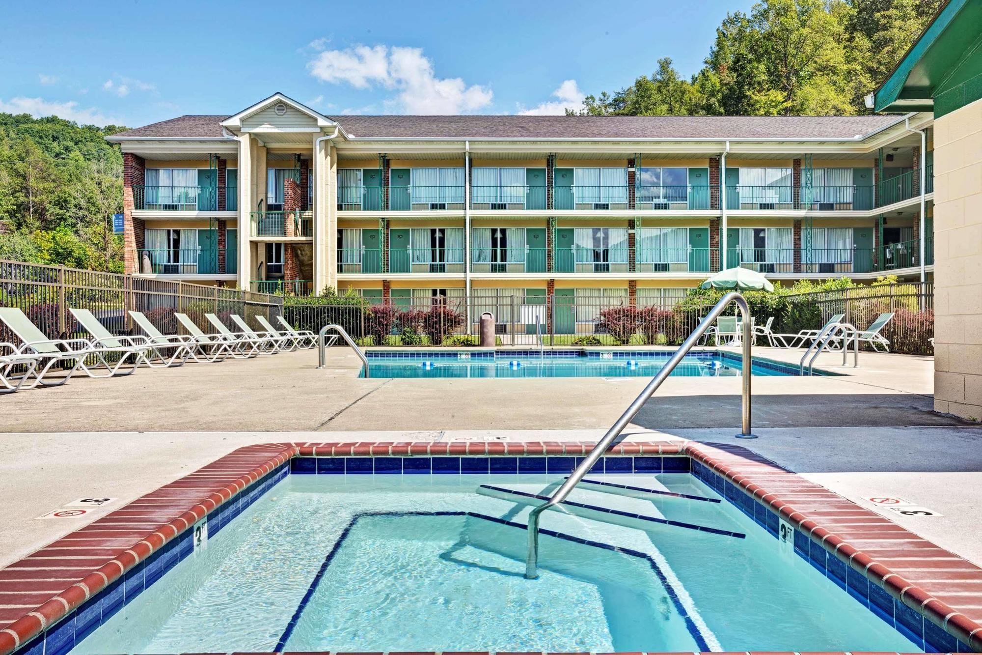 Days Inn By Wyndham Jellico - Tennessee State Line Bagian luar foto